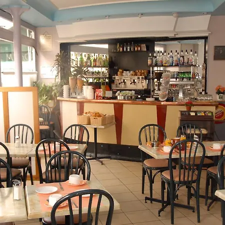 Hotel Gay Lussac 2*